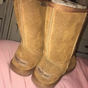 Minnetonka Brown Fur boots